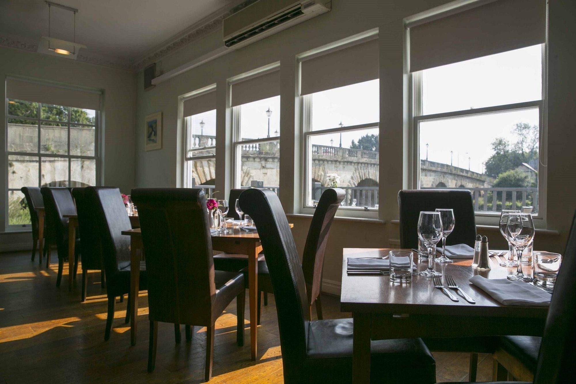 Thames Riviera Hotel, Sure Hotel Collection By Best Western Maidenhead Restaurant photo